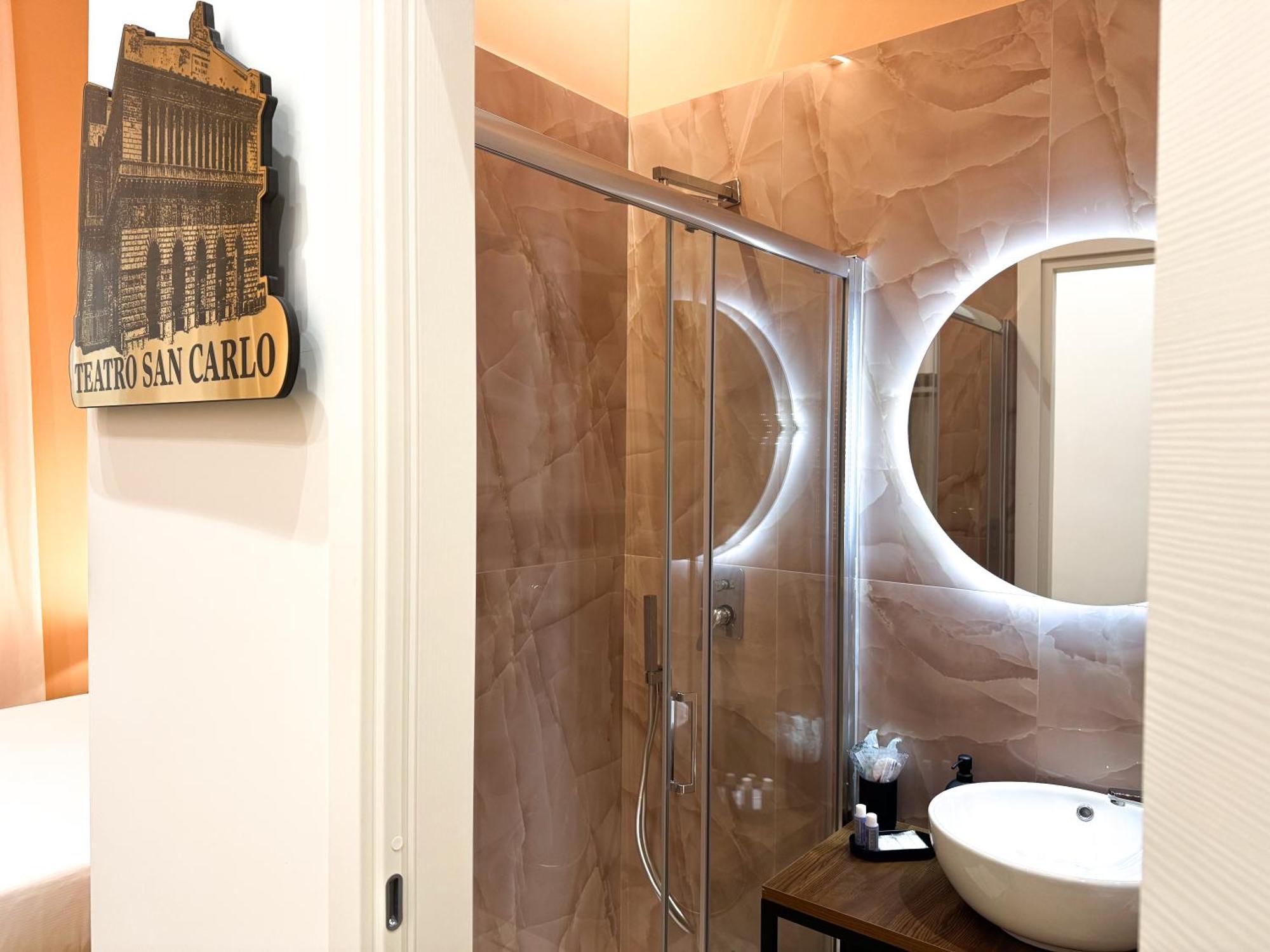 נאפולי Toledo Luxury Rooms - Lr Collection מראה חיצוני תמונה