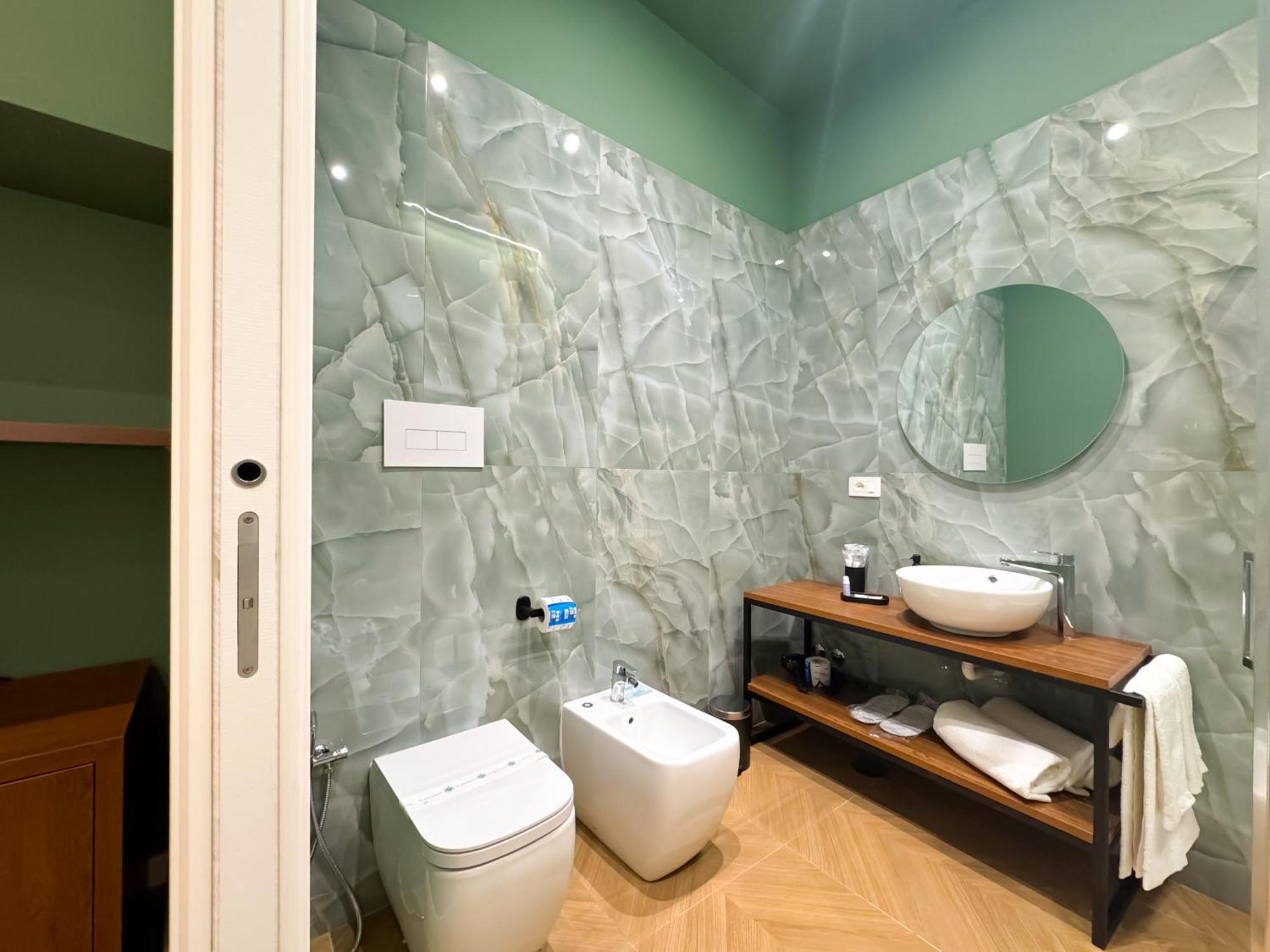 נאפולי Toledo Luxury Rooms - Lr Collection מראה חיצוני תמונה